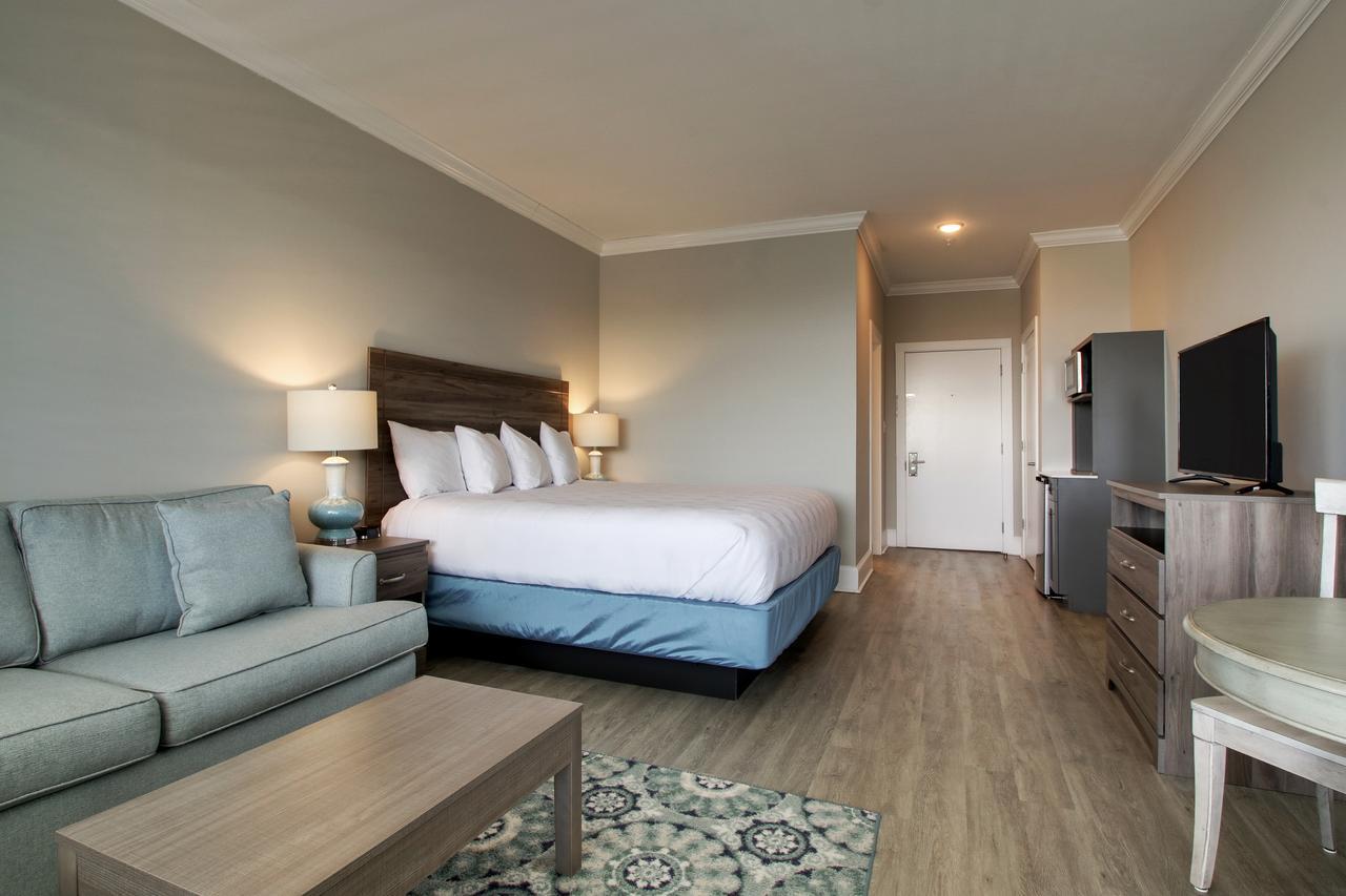 King Room with Balcony